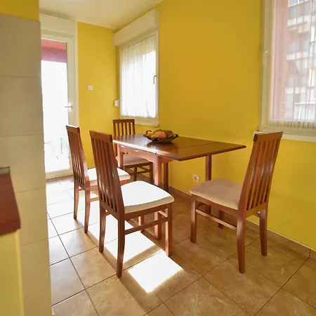 Daire Apartman Odzaci Odzaci